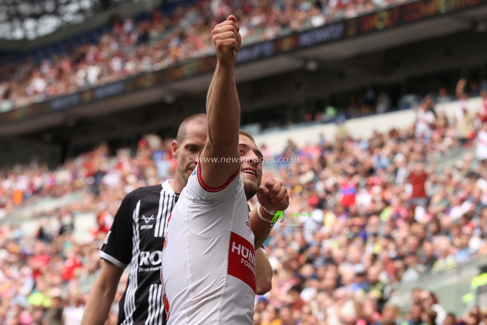 Mikey Lewis of Hull KR celebrates his try during the Betfred Super League Magic Weekend match Hull KR vs Hull FC at Hill Dickinson Stadium, Liverpool, United Kingdom on 04 July 2026

(Photo by Alfie Cosgrove/News Images)
