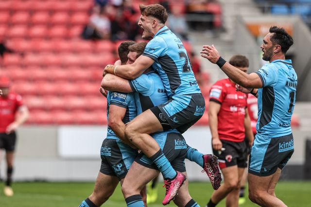 Cade Cust of Hull FC celebrates his try during the Betfred Super League round 15 match Salford Red Devils vs Hull FC at Salford Community Stadium, Eccles, United Kingdom, 22nd June 2025

(Photo by Alfie Cosgrove/News Images)