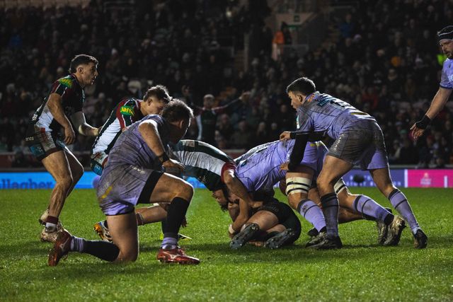 Both teams ruck over the ball during the Gallagher Premiership match Leicester Tigers vs Gloucester Rugby at Mattioli Woods Welford Road Stadium, Leicester, United Kingdom, 19th December 2025

(Photo by Craig Evans/News Images)

*** GER AUT SUI OUT ***