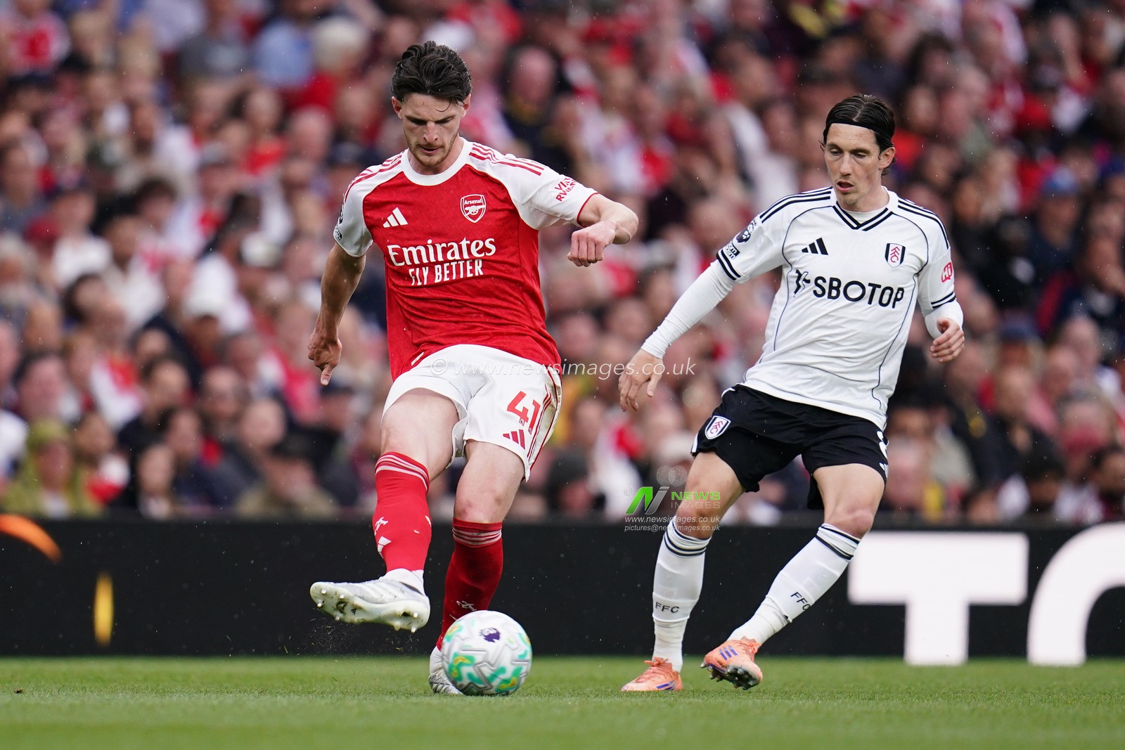 during the Premier League match Arsenal vs Fulham at Emirates, London, United Kingdom on 02 May 2026

(Photo by Harvey Murphy/News Images)