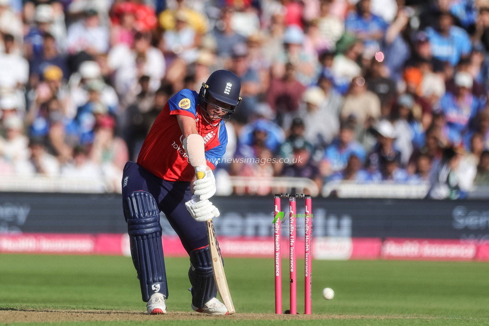 Sam Curran of England hits Harshit Rana of India’s hat trick ball for a four during the Third Vitality T20 International match England vs India at Trent Bridge, Nottingham, United Kingdom on 07 July 2026

(Photo by Mark Cosgrove/News Images)
