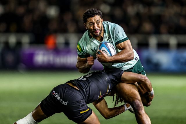 Gabriel Hamer-Webb of Leicester Tigers is tackled by Nathan Greenwood of Newcastle Red Bulls during the Premiership Rugby Cup match Newcastle Red Bulls vs Leicester Tigers at Kingston Park, Newcastle, United Kingdom, 31st October 2025

(Photo by Alfie Cosgrove/News Images)

*** GER AUT SUI OUT ***