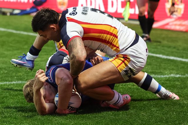Will Tate of Wakefield Trinity goes over for a try during the Betfred Super League round 11 match Wakefield Trinity vs Catalans Dragons at DIY Kitchens Stadium, Wakefield, United Kingdom on 15 May 2026

(Photo by Mark Cosgrove/News Images)
