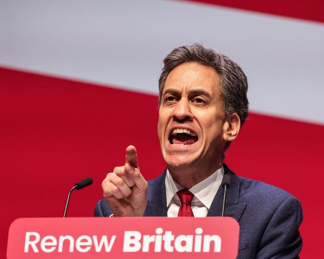 Ed Milliband MP, Secretary of State for Energy Security and Net Zero addresses conference during the Labour Party Annual Conference 2025 Day 4 at ACC, Liverpool, United Kingdom, 1st October 2025

(Photo by Mark Cosgrove/News Images)