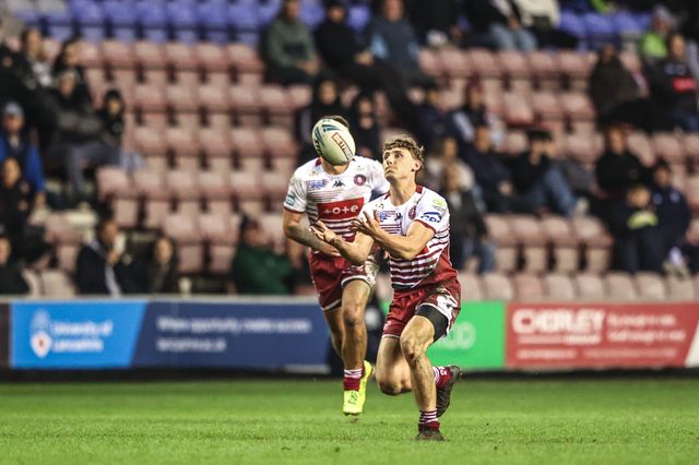 Noah Hodkinson of Wigan Warriors catches the ball during the Betfred Super League round 5 match Wigan Warriors vs York Knights at The Brick Community Stadium, Wigan, United Kingdom on 19 March 2026

(Photo by Alfie Cosgrove/News Images)