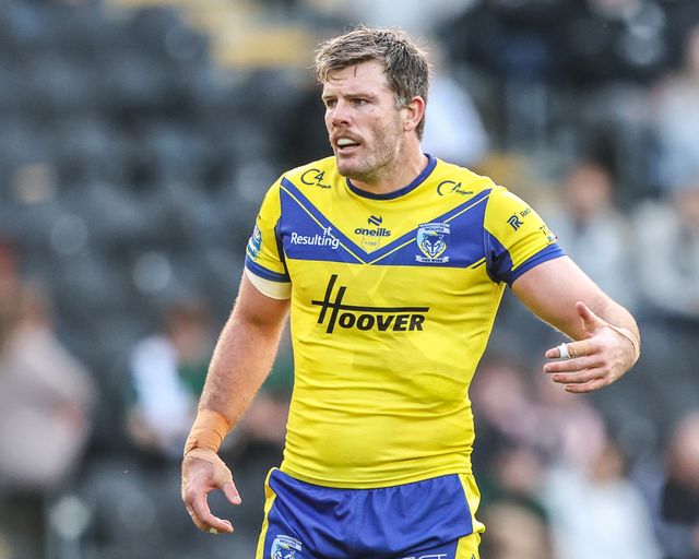 Luke Yates of Warrington Wolves during the Betfred Super League Round 26 match Hull FC vs Warrington Wolves at MKM Stadium, Hull, United Kingdom, 13th September 2025

(Photo by Alfie Cosgrove/News Images)
