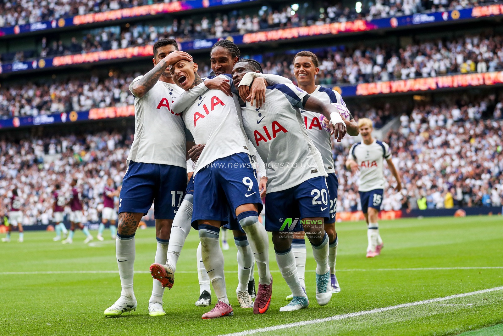 Richarlison of Tottenham Hotspur celebrates his goal with teammates to make it 2-0 during the Premier League match Tottenham Hotspur vs Burnley at Tottenham Hotspur Stadium, London, United Kingdom, 16th August 2025

(Photo by Izzy Poles/News Images)