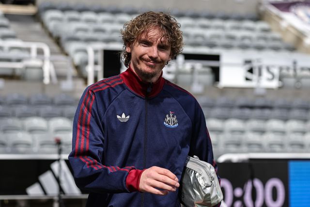Nick Woltemade of Newcastle United arrives during the Premier League match Newcastle Untied vs Bournemouth at St. James's Park, Newcastle, United Kingdom on 18 April 2026

(Photo by Mark Cosgrove/News Images)