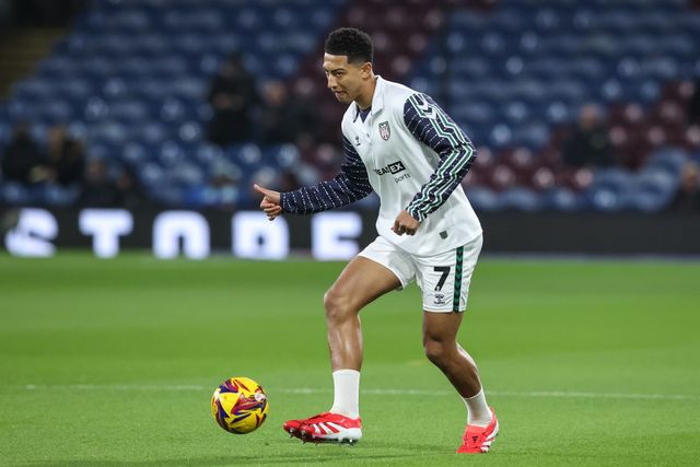 Jobe Bellingham of Sunderland in the pregame warmup session during the Sky Bet Championship match Burnley vs Sunderland at Turf Moor, Burnley, United Kingdom, 17th January 2025

(Photo by Alfie Cosgrove/News Images)