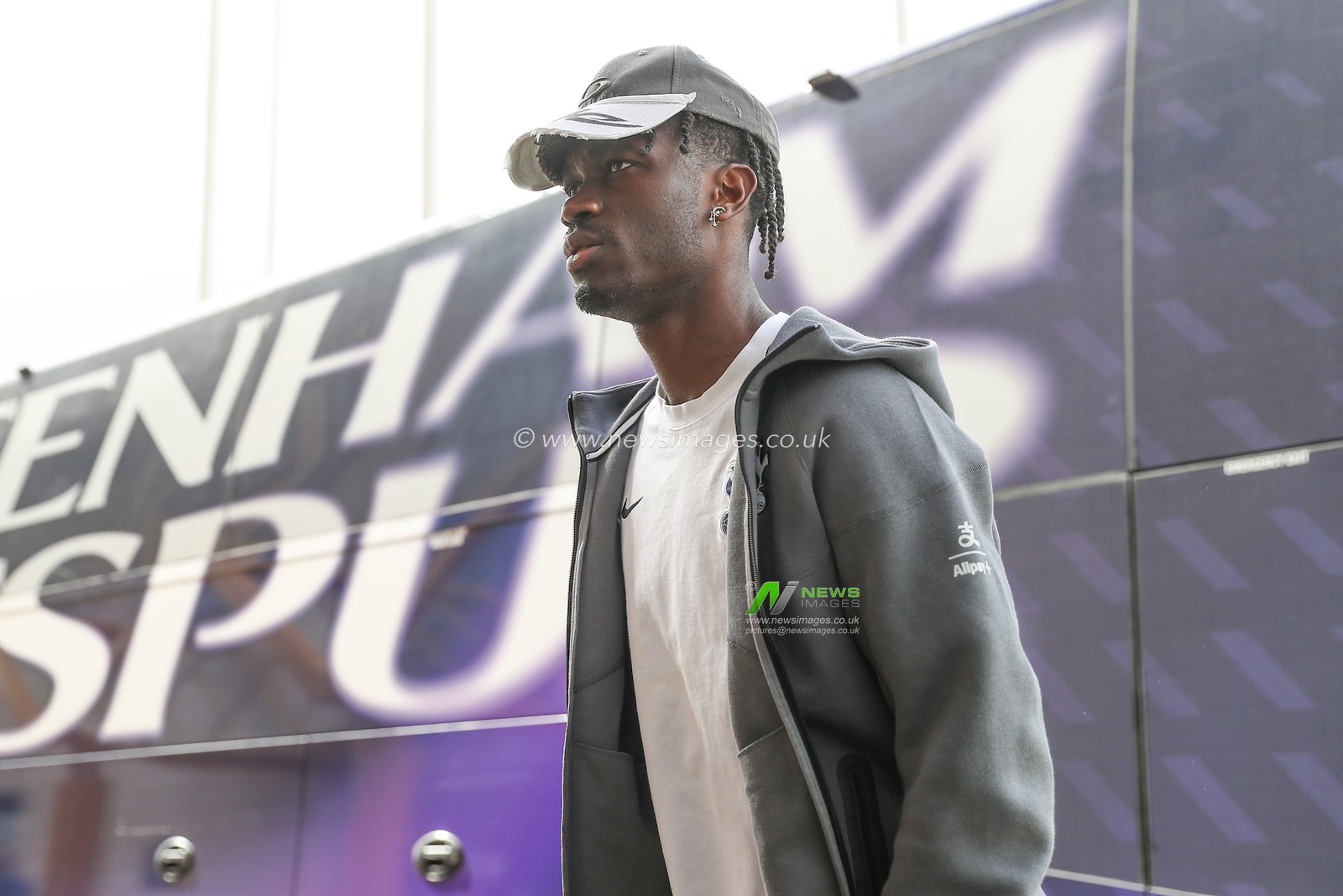 Yves Bissouma of Tottenham Hotspur arrives ahead of the Premier League match Wolverhampton Wanderers vs Tottenham Hotspur at Molineux, Wolverhampton, United Kingdom, 13th April 2025

(Photo by Gareth Evans/News Images)