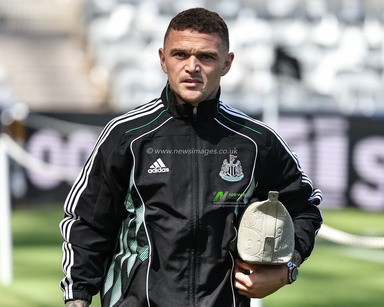Kieran Trippier of Newcastle United arrives during the Premier League match Newcastle United vs Everton at St. James's Park, Newcastle, United Kingdom, 25th May 2025

(Photo by Mark Cosgrove/News Images)