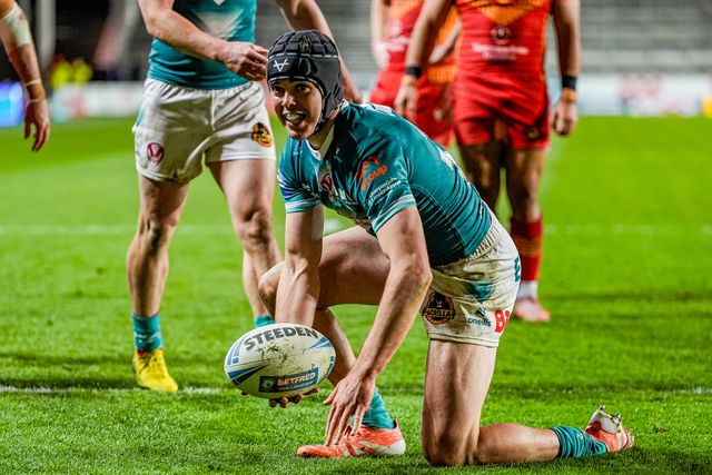 George Whitby of St Helens celebrates his try during the Betfred Challenge Cup Quarter Final match St Helens vs Catalans Dragons at The BrewDog Stadium, St Helens, United Kingdom on 10 April 2026

(Photo by Maynard Manyowa/News Images)