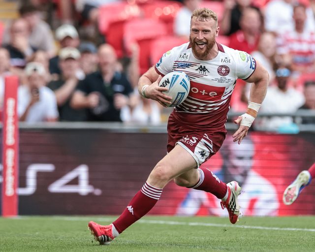 Luke Thompson of Wigan Warriors goes over for a try during the Betfred Challenge Cup Final match Wigan Warriors vs Hull KR at Wembley Stadium, London, United Kingdom on 30 May 2026

(Photo by Mark Cosgrove/News Images)