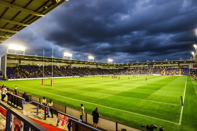 A general view of Halliwell Jones Stadium during the Betfred Super League Round 24 match Warrington Wolves vs Salford Red Devils at Halliwell Jones Stadium, Warrington, United Kingdom, 29th August 2025

(Photo by Alfie Cosgrove/News Images)
