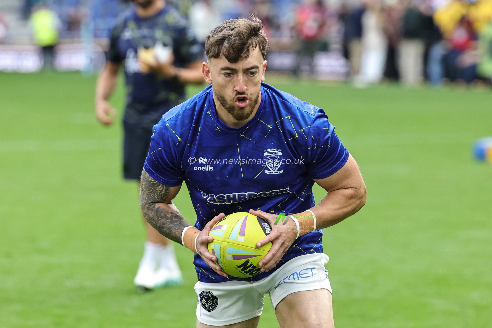 Matty Ashton of Warrington Wolves in the pre-game warm up during the Betfred Super League Magic Weekend match Leigh Leopards vs Warrington Wolves at Hill Dickinson Stadium, Liverpool, United Kingdom on 04 July 2026

(Photo by Mark Cosgrove/News Images)