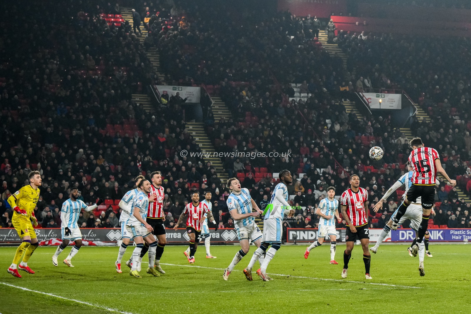 Anel Ahmedhodzic of Sheffield United heads the ball during the Sky Bet Championship match Sheffield United vs Middlesbrough at Bramall Lane, Sheffield, United Kingdom, 12th February 2025

(Photo by Craig Thomas/News Images)