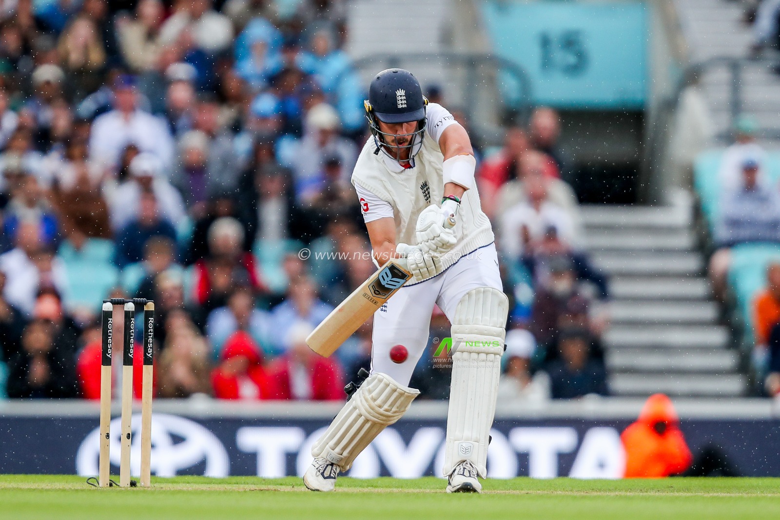 Josh Tongue of England bats during the 5th Rothesay Test Match day 5 England v India at The Kia Oval, London, United Kingdom, 4th August 2025

(Photo by Izzy Poles/News Images)