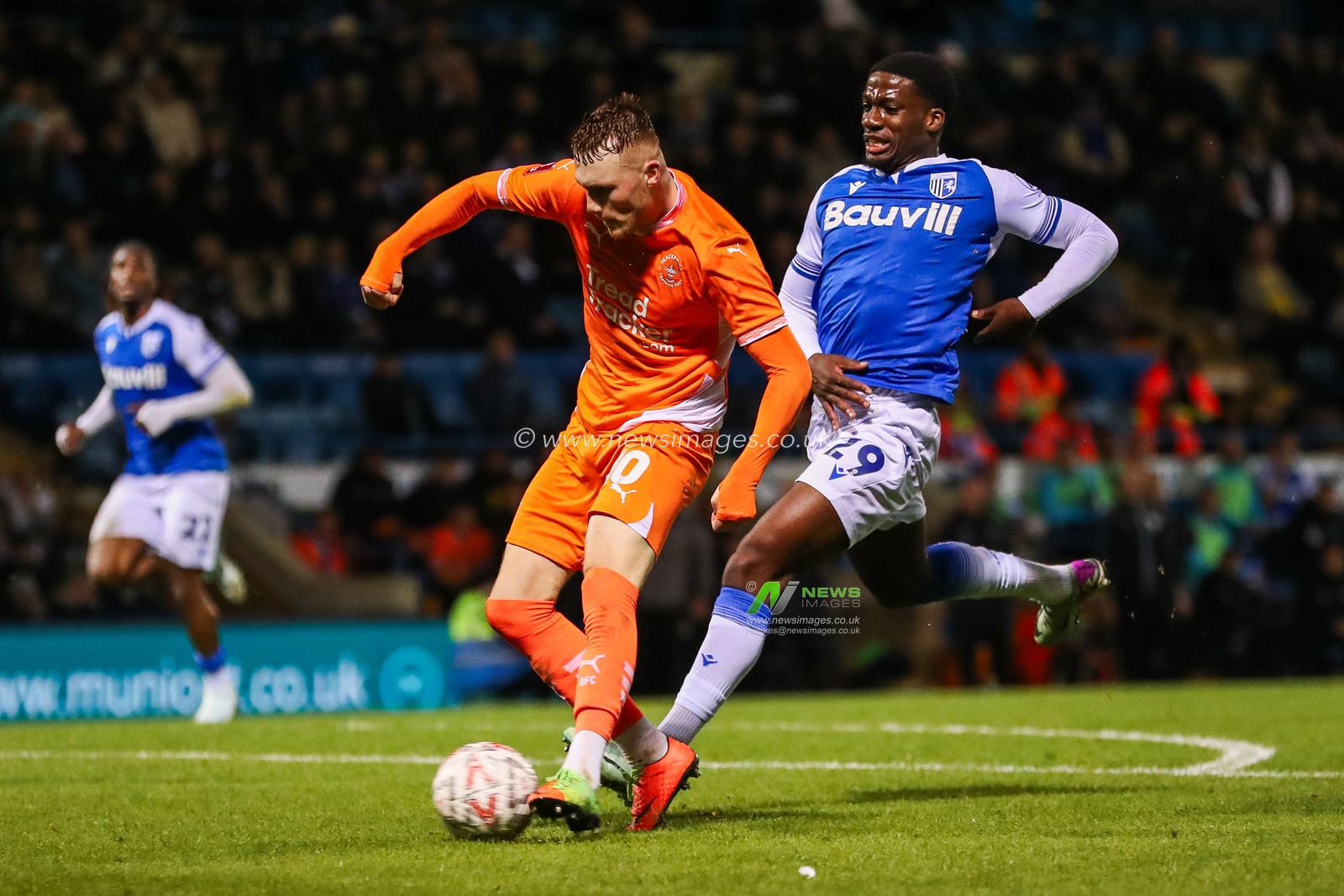 Sonny Carey of Blackpool scores to make it 0-2 during the Emirates FA Cup First Round match Gillingham vs Blackpool at MEMS Priestfield Stadium, Gillingham, United Kingdom, 2nd November 2024

(Photo by Izzy Poles/News Images)