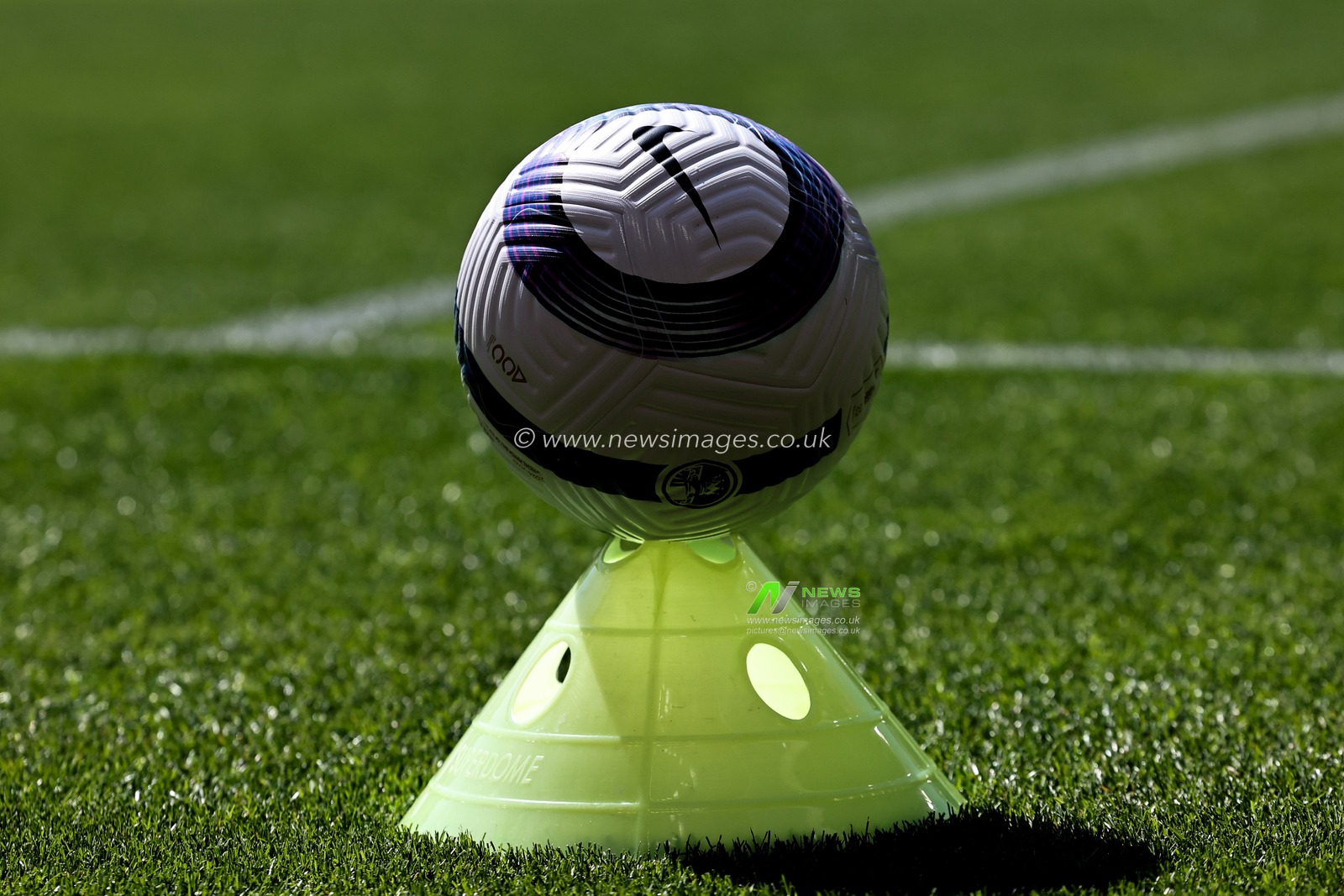 The match ball during the Premier League match Manchester United vs Wolverhampton Wanderers at Old Trafford, Manchester, United Kingdom, 20th April 2025

(Photo by Mark Cosgrove/News Images)