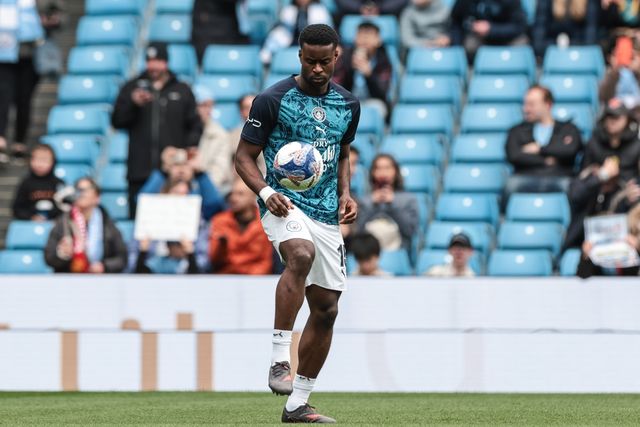 Marc Guehi of Manchester City in the pregame warmup session during the Emirates FA Cup Quarter-Final match Manchester City vs Liverpool at Etihad Stadium, Manchester, United Kingdom on 04 April 2026

(Photo by Mark Cosgrove/News Images)