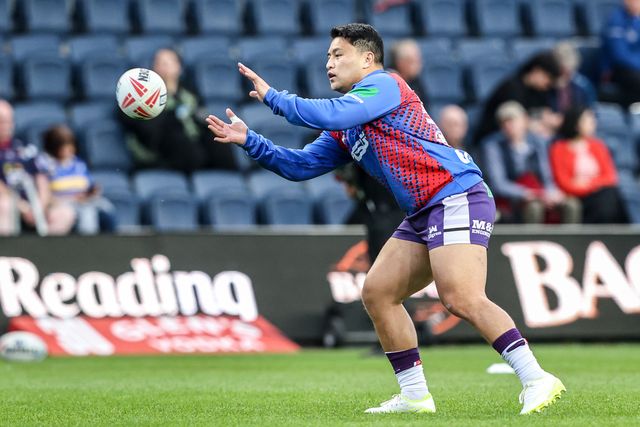 Mason Lino of Wakefield Trinity in the pre-game warm up during the Betfred Super League round 10 match Leeds Rhinos vs Wakefield Trinity at AMT Headingley Stadium, Leeds, United Kingdom on 01 May 2026

(Photo by Alfie Cosgrove/News Images)