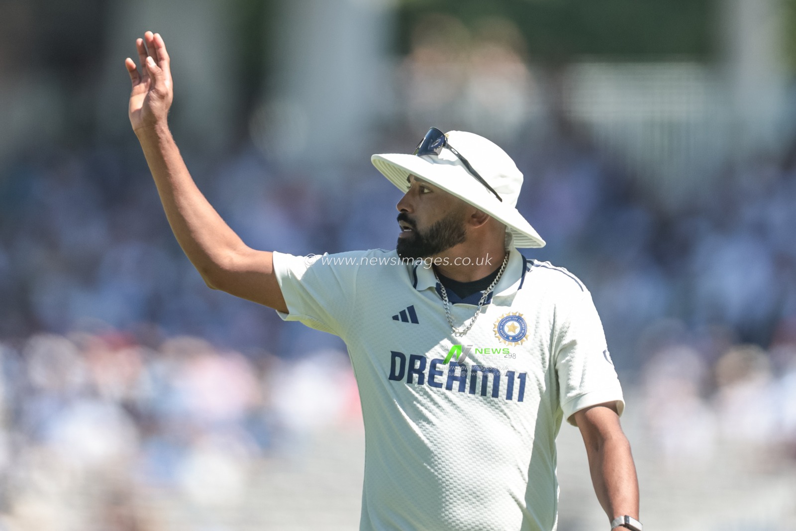 Mohammed Siraj of India gives instructions during the 3rd Rothesay Test Match Day 1 England v India at Lords, London, United Kingdom, 10th July 2025

(Photo by Mark Cosgrove/News Images)