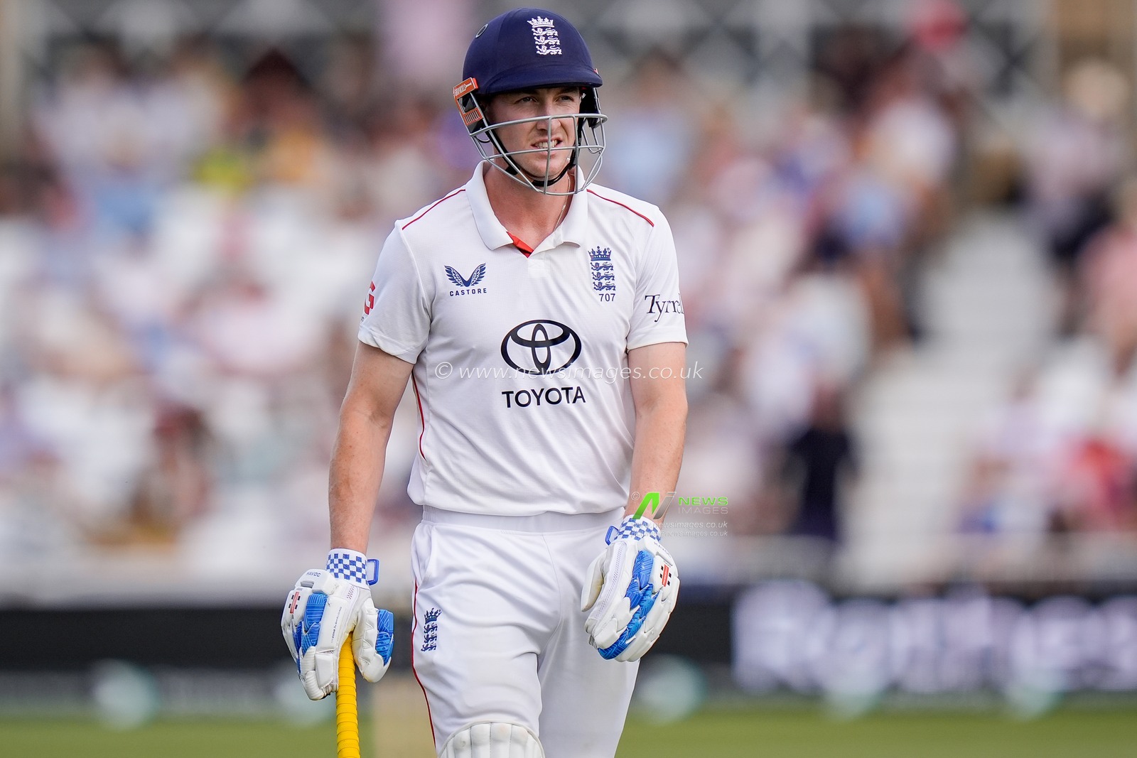 Harry Brook of England walks off after being out caught off the bowling of Zak Foulkes of New Zealand during the 3rd Rothesay Test Match Day 4 match England vs New Zealand at Trent Bridge, Nottingham, United Kingdom on 28 June 2026

(Photo by Maynard Manyowa/News Images)