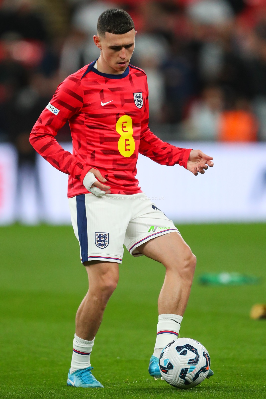 Phil Foden of England during warms up prior to the UEFA Nations League - League B - Group B2 - match England vs Greece at Wembley Stadium, London, United Kingdom, 10th October 2024

(Photo by Gareth Evans/News Images)
