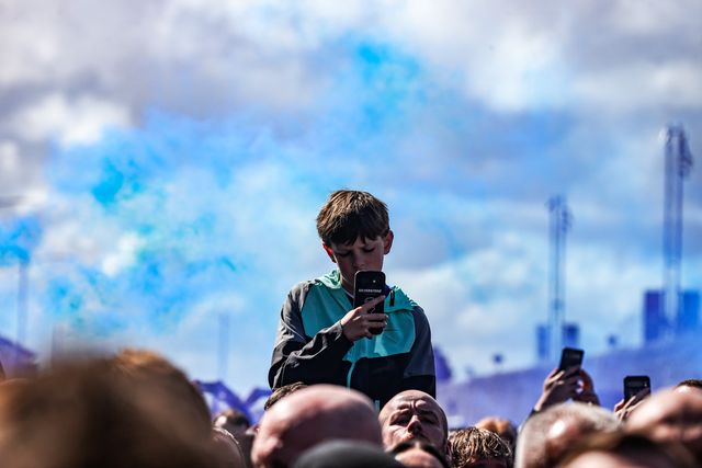 Everton fans arrive at Hill Dickinson with flares ready for derby day during the Premier League match Everton vs Liverpool at Hill Dickinson Stadium, Liverpool, United Kingdom on 19 April 2026

(Photo by Alfie Cosgrove/News Images)
