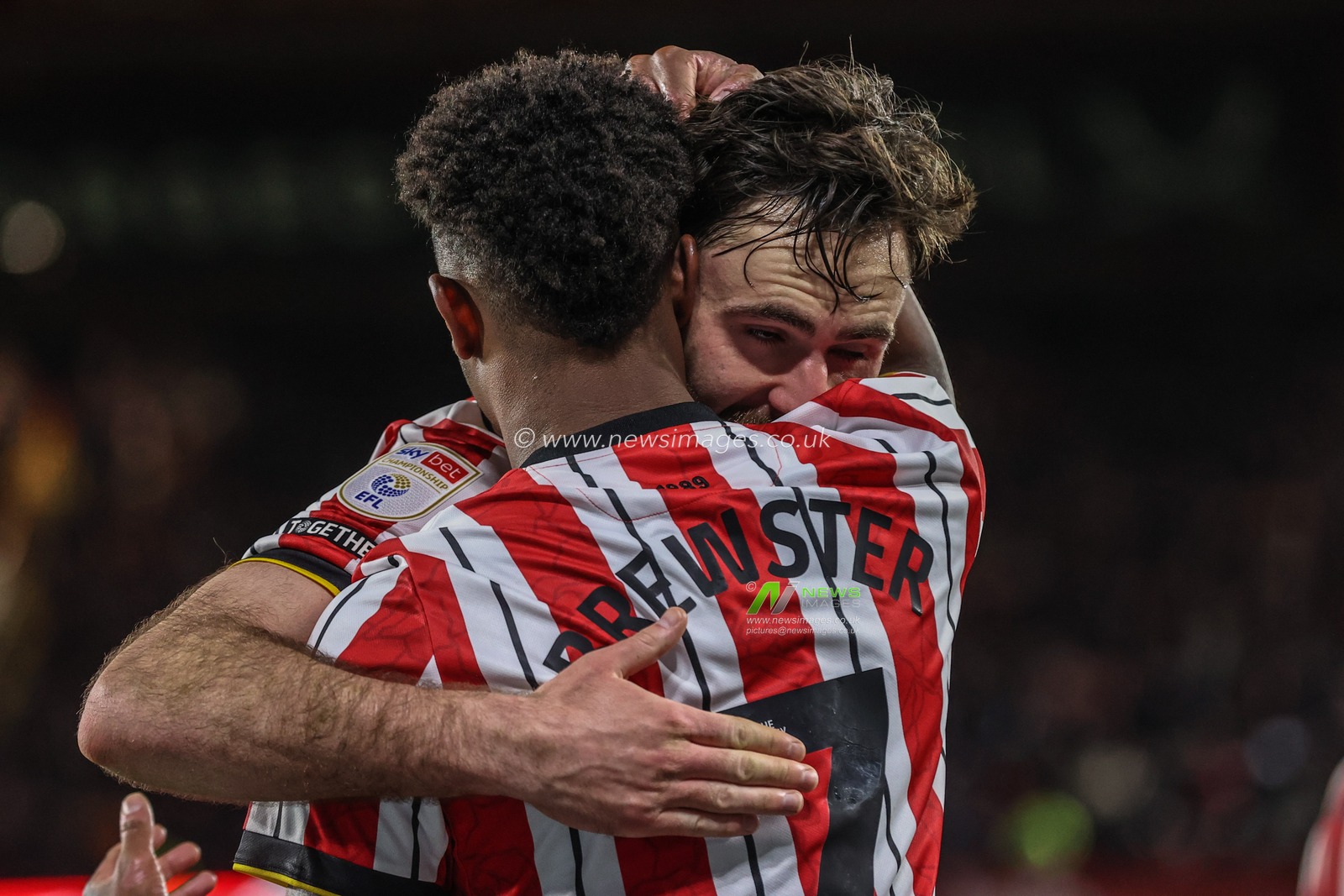 Rhian Brewster of Sheffield United celebrates his goal to make it 3-0 during the Sky Bet Championship match Sheffield United vs Coventry City at Bramall Lane, Sheffield, United Kingdom, 28th March 2025

(Photo by Alfie Cosgrove/News Images)