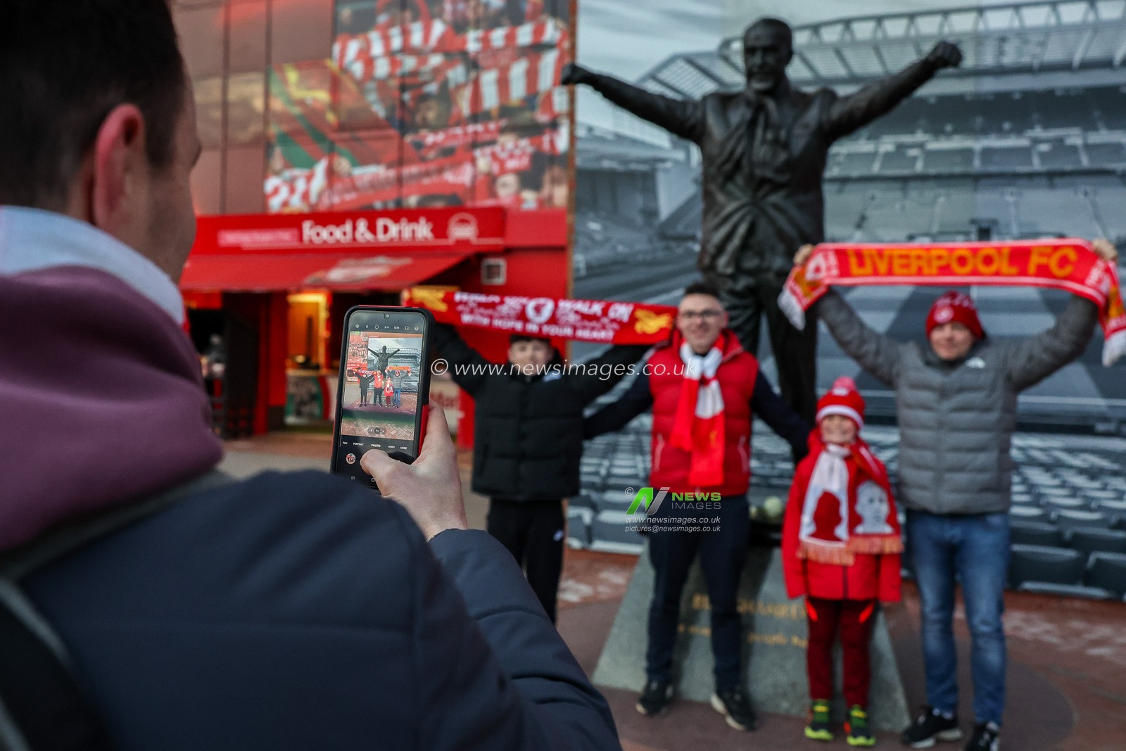 Fans arrive at Anfield prior to the UEFA Champions League Last 16 match Liverpool vs Paris Saint-Germain at Anfield, Liverpool, United Kingdom, 11th March 2025

(Photo by Mark Cosgrove/News Images)