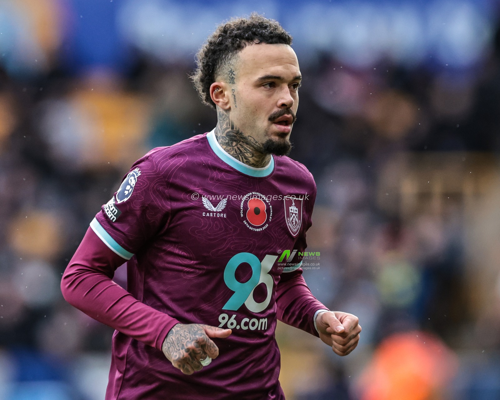 Quilindschy Hartman of Burnley during the Premier League match Wolverhampton Wanderers vs Burnley at Molineux, Wolverhampton, United Kingdom, 26th October 2025

(Photo by Mark Cosgrove/News Images)