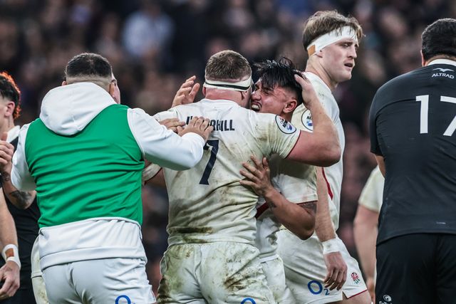 Sam Underhill of England celebrates his try during the Quilter Nations Series 2025 match England vs New Zealand at Allianz Stadium, Twickenham, United Kingdom, 15th November 2025

(Photo by Mark Cosgrove/News Images)

*** GER AUT SUI OUT ***