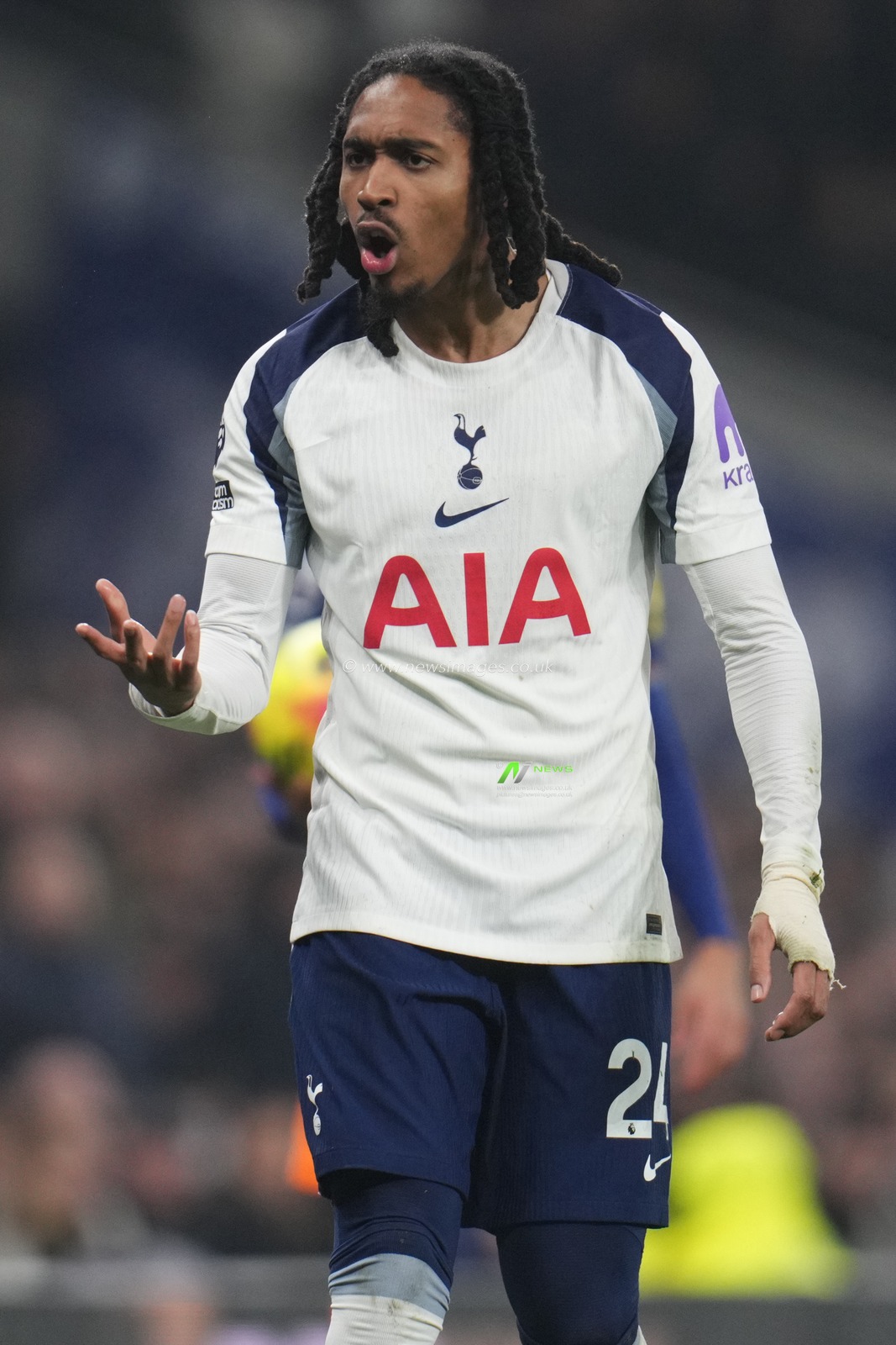 Djed Spence of Tottenham Hotspur during the Premier League match Tottenham Hotspur vs Newcastle Untied at Tottenham Hotspur Stadium, London, United Kingdom on 10 February 2026

(Photo by Harvey Murphy/News Images)