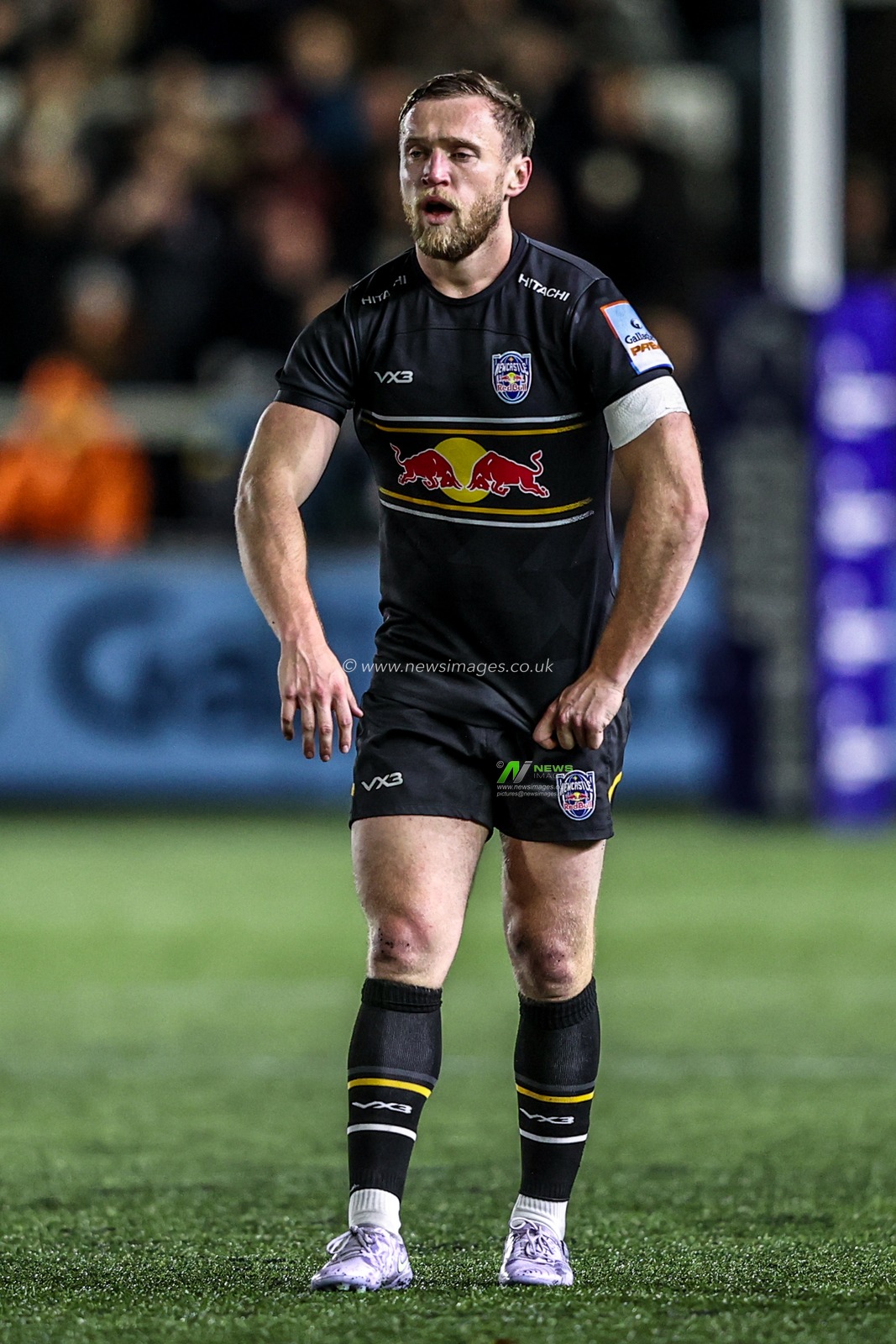 Brett Connon of Newcastle Red Bulls during the Premiership Rugby Cup match Newcastle Red Bulls vs Leicester Tigers at Kingston Park, Newcastle, United Kingdom, 31st October 2025

(Photo by Alfie Cosgrove/News Images)

*** GER AUT SUI OUT ***
