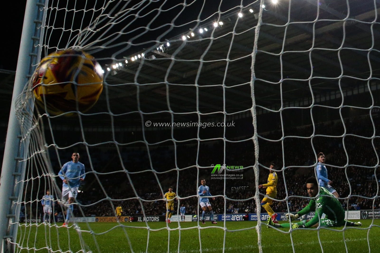 JoÃ«l Piroe of Leeds United scores a goal to make it 0-1 during the Sky Bet Championship match Coventry City vs Leeds United at Coventry Building Society Arena, Coventry, United Kingdom, 5th February 2025

(Photo by Gareth Evans/News Images)