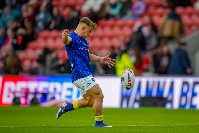 Warrington warriors players in the pre-game warm up session during the Betfred Super League round 14 match St Helens vs Warrington Wolves at The BrewDog Stadium, St Helens, United Kingdom on 11 June 2026

(Photo by Maynard Manyowa/News Images)