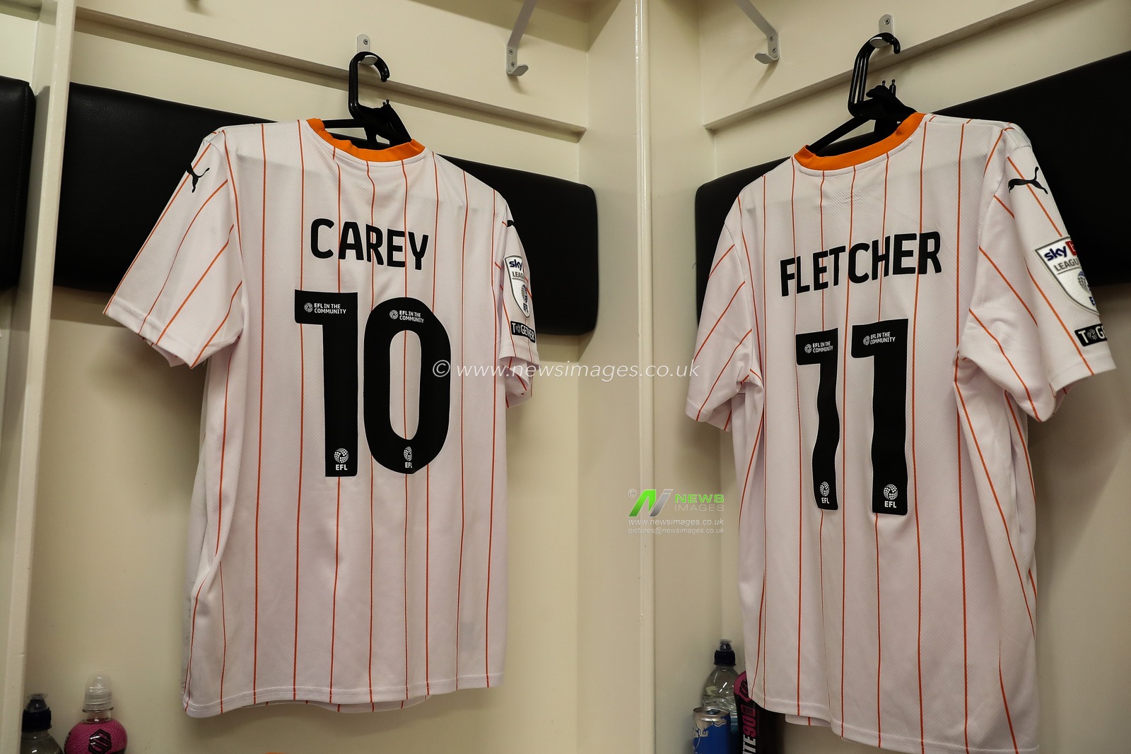 The shirt of Sonny Carey of Blackpool and Ashley Fletcher of Blackpool hanging in the changing room ahead of the Sky Bet League 1 match Burton Albion vs Blackpool at Pirelli Stadium, Burton upon Trent, United Kingdom, 8th February 2025

(Photo by Gareth Evans/News Images)