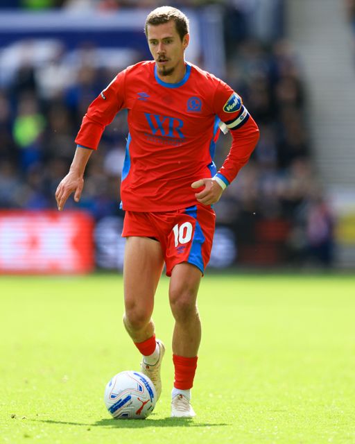 Todd Cantwell of Blackburn Rovers controls the ball during the Sky Bet Championship match Preston North End vs Blackburn Rovers at Deepdale, Preston, United Kingdom on 05 September 2026

(Photo by Jorge Horsted/News Images)