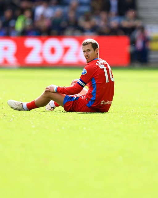 Todd Cantwell of Blackburn Rovers down injured during the Sky Bet Championship match Preston North End vs Blackburn Rovers at Deepdale, Preston, United Kingdom on 05 September 2026

(Photo by Jorge Horsted/News Images)