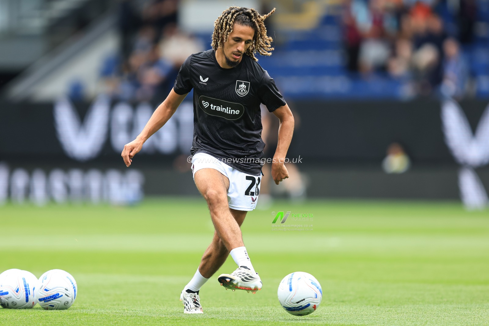 Hannibal Mejbri of Burnley warms up ahead of the Sky Bet Championship match Burnley vs West Ham United at Turf Moor, Burnley, United Kingdom on 16 August 2026

(Photo by Jorge Horsted/News Images)