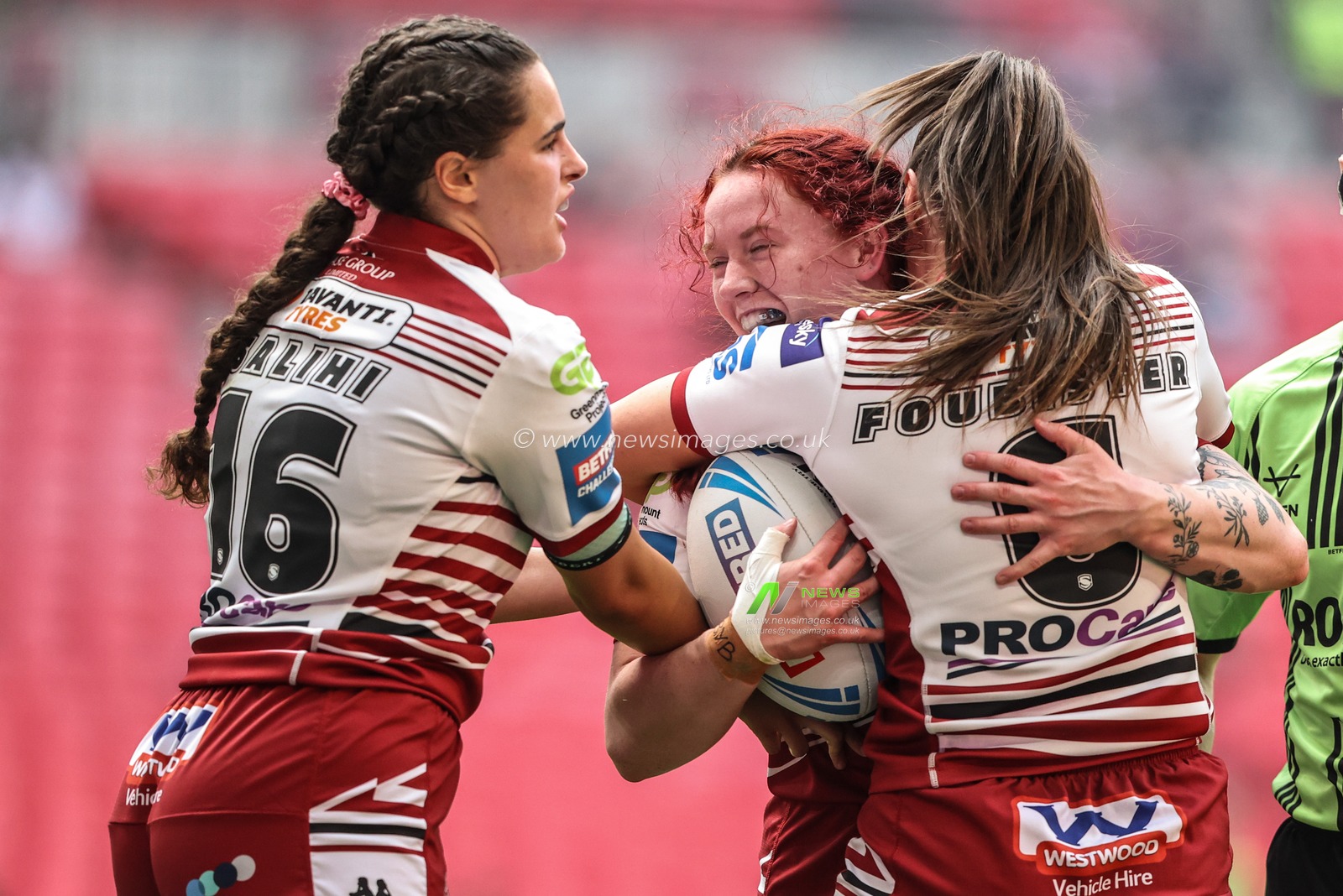 Eva Hunter celebrates her try during the Betfred Women's Challenge Cup Final Wigan Warriors vs St Helens at Wembley Stadium, London, United Kingdom on 30 May 2026

(Photo by Alfie Cosgrove/News Images)