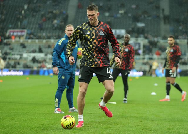 Sven Botman of Newcastle United in the pregame warmup session during the Premier League match Newcastle Untied vs Brentford at St. James's Park, Newcastle, United Kingdom on 07 February 2026

(Photo by Richard Bierton/News Images)