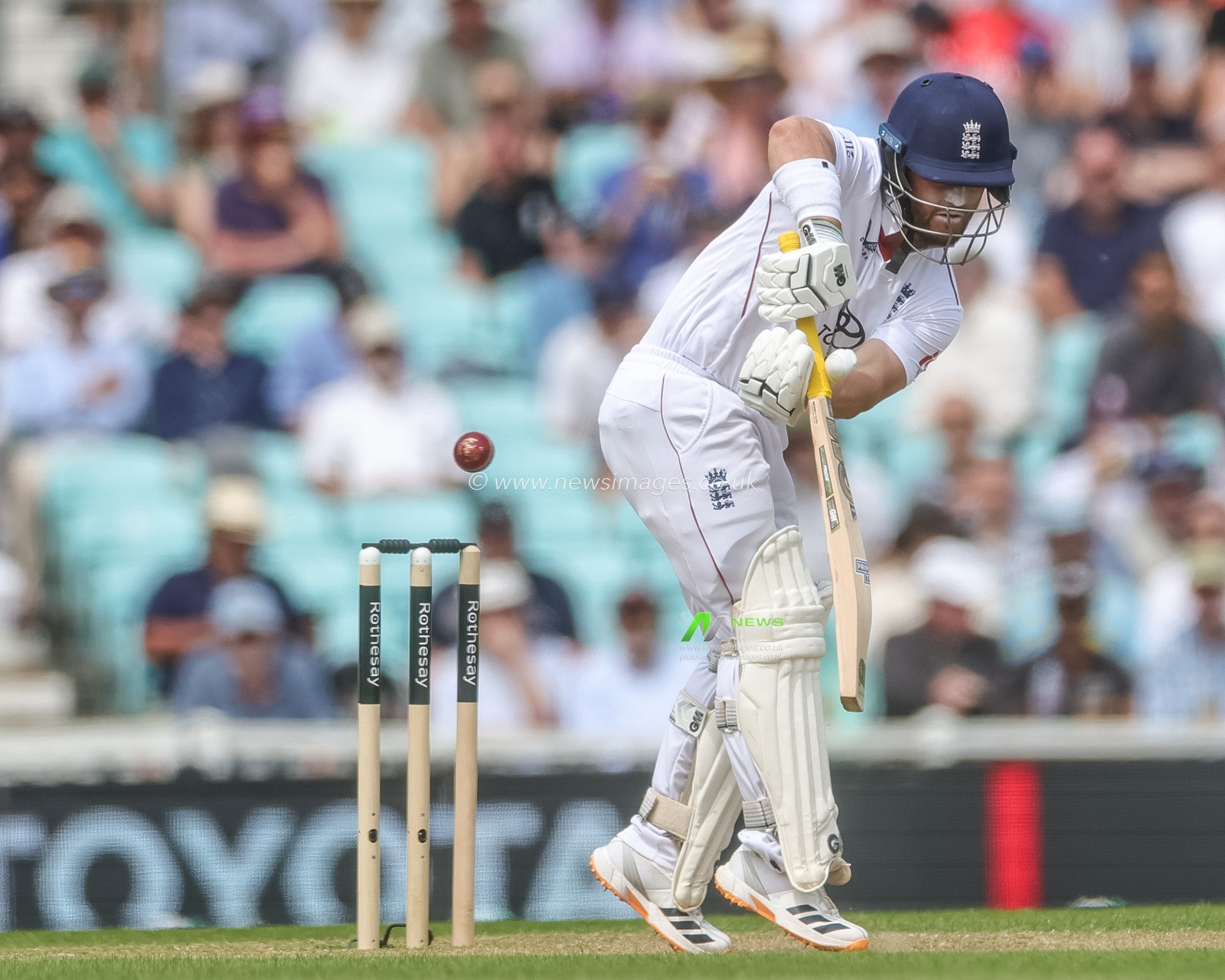 Ben Duckett of England hits the ball for two runs during the 2nd Rothesay Test Match Day 2 match England vs New Zealand at The Kia Oval, London, United Kingdom on 18 June 2026

(Photo by Mark Cosgrove/News Images)