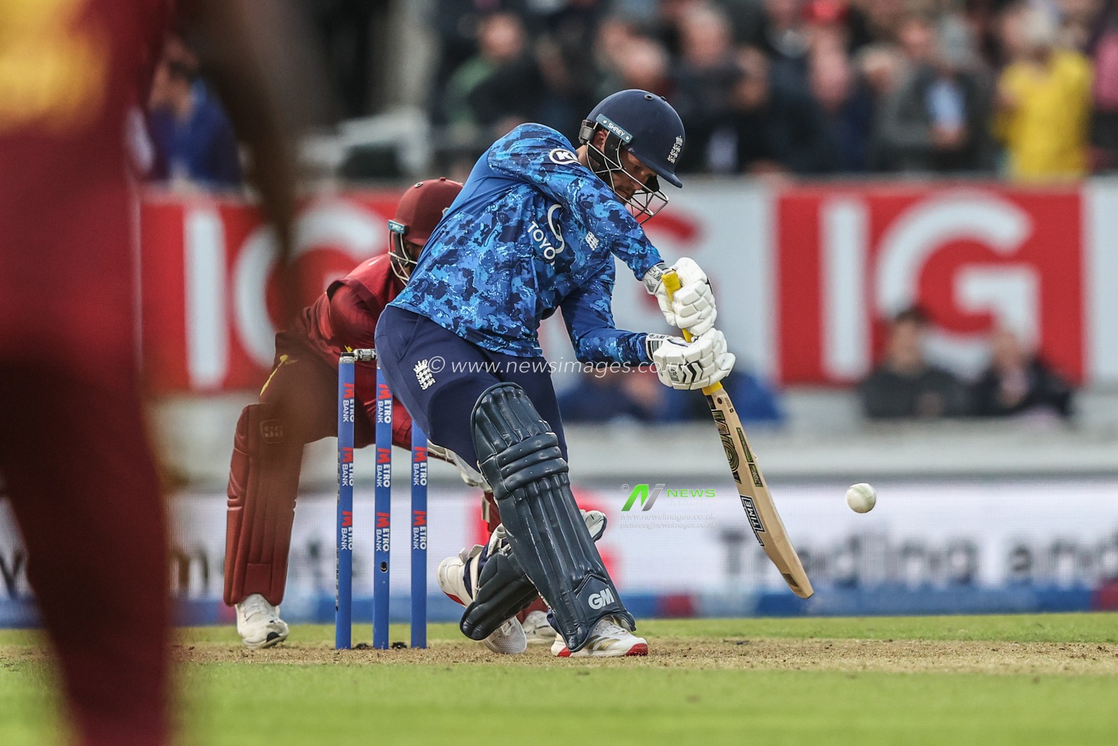Ben Duckett of England hits the ball into the hands of Roston Chase of West Indies to get caught out during the 3rd Metro Bank ODI England v West Indies at The Kia Oval, London, United Kingdom, 3rd June 2025

(Photo by Alfie Cosgrove/News Images)