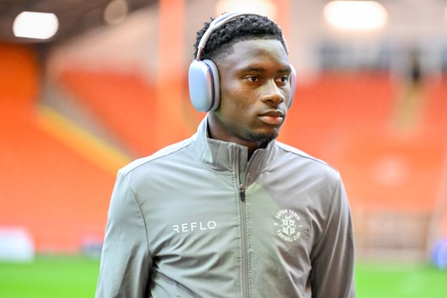 Lamine Fanne of Luton Town walking onto the pitch prior to the Sky Bet League 1 match Blackpool vs Luton Town at Bloomfield Road, Blackpool, United Kingdom, 30th September 2025

(Photo by Adam Gee/News Images)