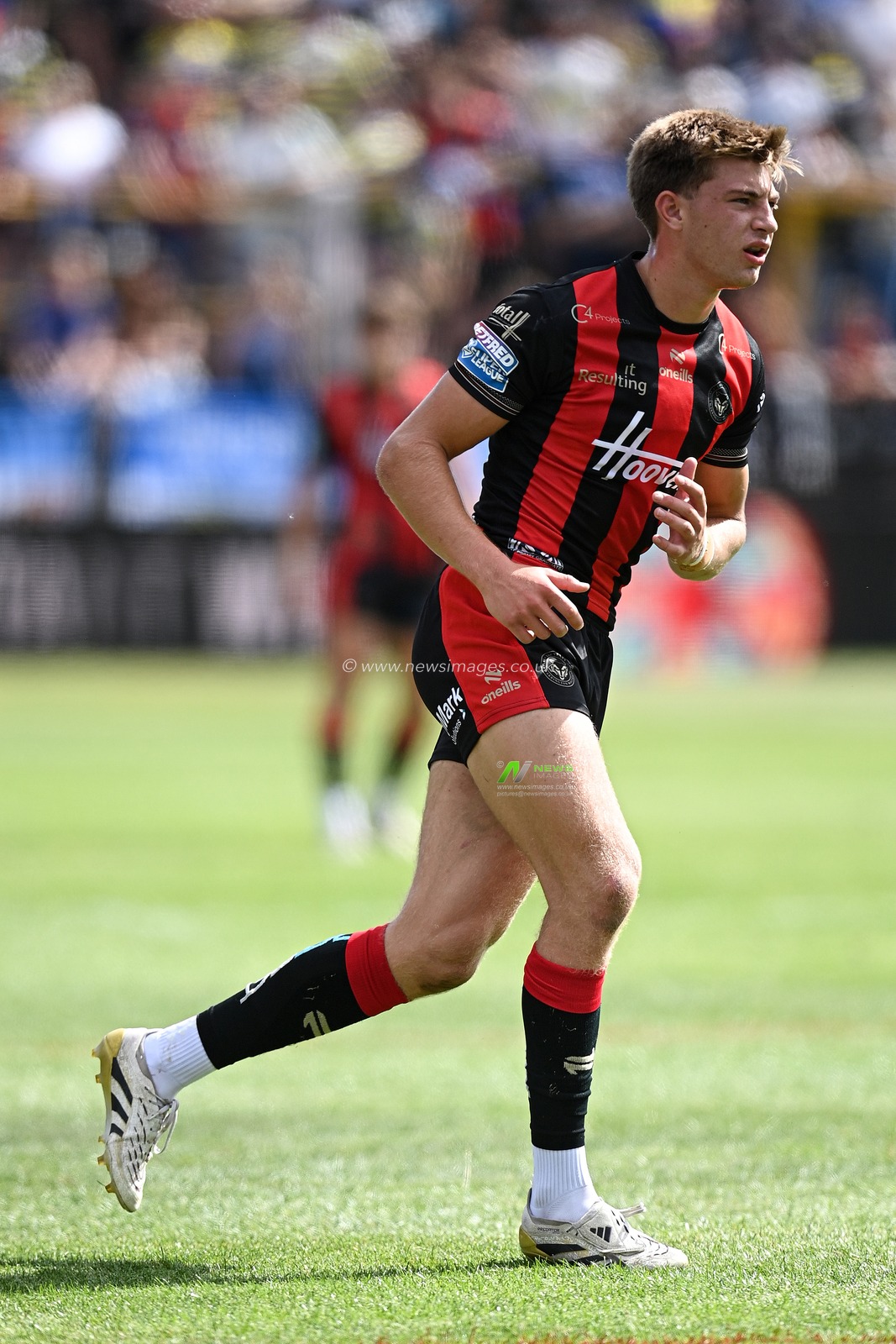 Ewan Irwin of Warrington Wolves during the Betfred Super League round 21 match Castleford Tigers vs Warrington Wolves at OneBore Stadium, Castleford, Untied Kingdom on 01 August 2026

(Photo by Ben Roberts/News Images)

