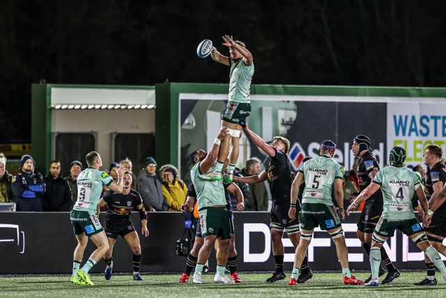 Joaquin Moro of Leicester Tigers jumps up to win the high ball during the Premiership Rugby Cup match Newcastle Red Bulls vs Leicester Tigers at Kingston Park, Newcastle, United Kingdom, 31st October 2025

(Photo by Alfie Cosgrove/News Images)

*** GER AUT SUI OUT ***