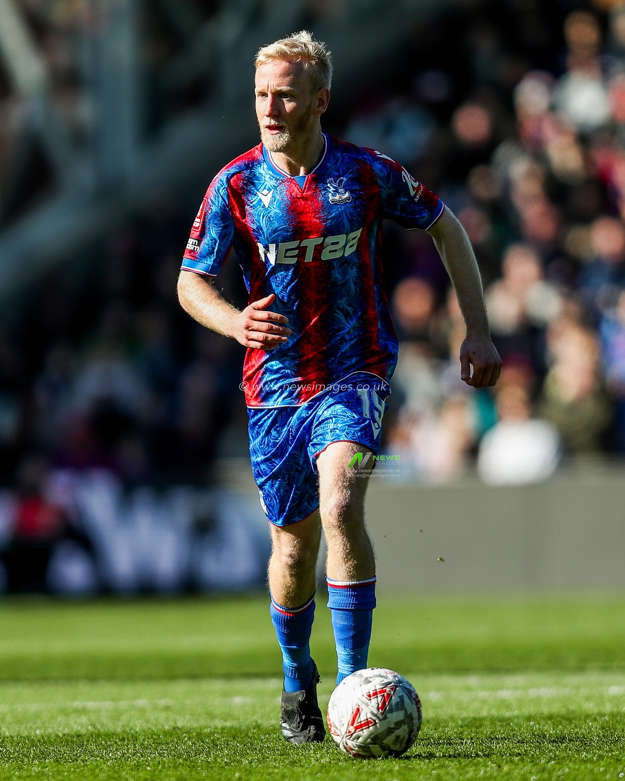Will Hughes of Crystal Palace runs with the ball during the Emirates FA Cup 5th Round match Crystal Palace vs Millwall at Selhurst Park, London, United Kingdom, 1st March 2025

(Photo by Izzy Poles/News Images)