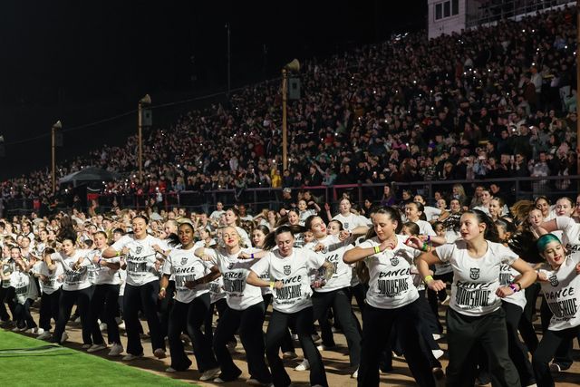 Dance Yorkshire dancers World Record attempt with 1200 dancers taking part alongside chart topping DJ Sigala during the Betfred Super League Round 5 match Bradford Bulls vs Huddersfield Giants at Odsal Stadium, Bradford, United Kingdom on 20 March 2026

(Photo by Mark Cosgrove/News Images)